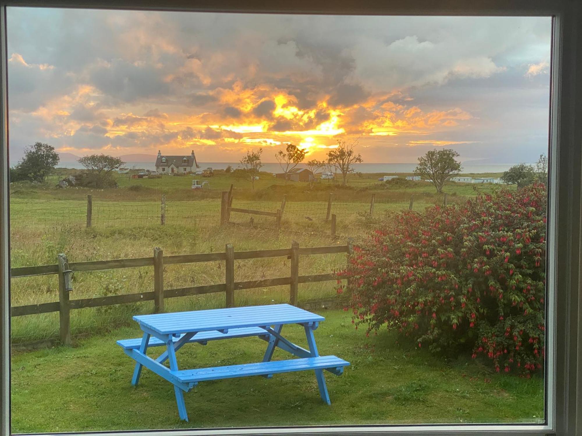 The Sheiling Holiday Home With Gorgeous Views Over The Isles Arisaig Εξωτερικό φωτογραφία